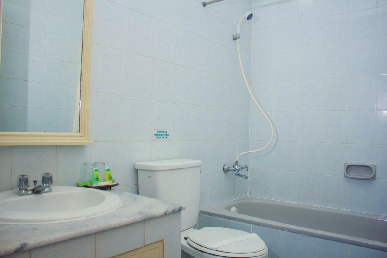 Sapta Nawa Resort 1 Gresik エクステリア 写真